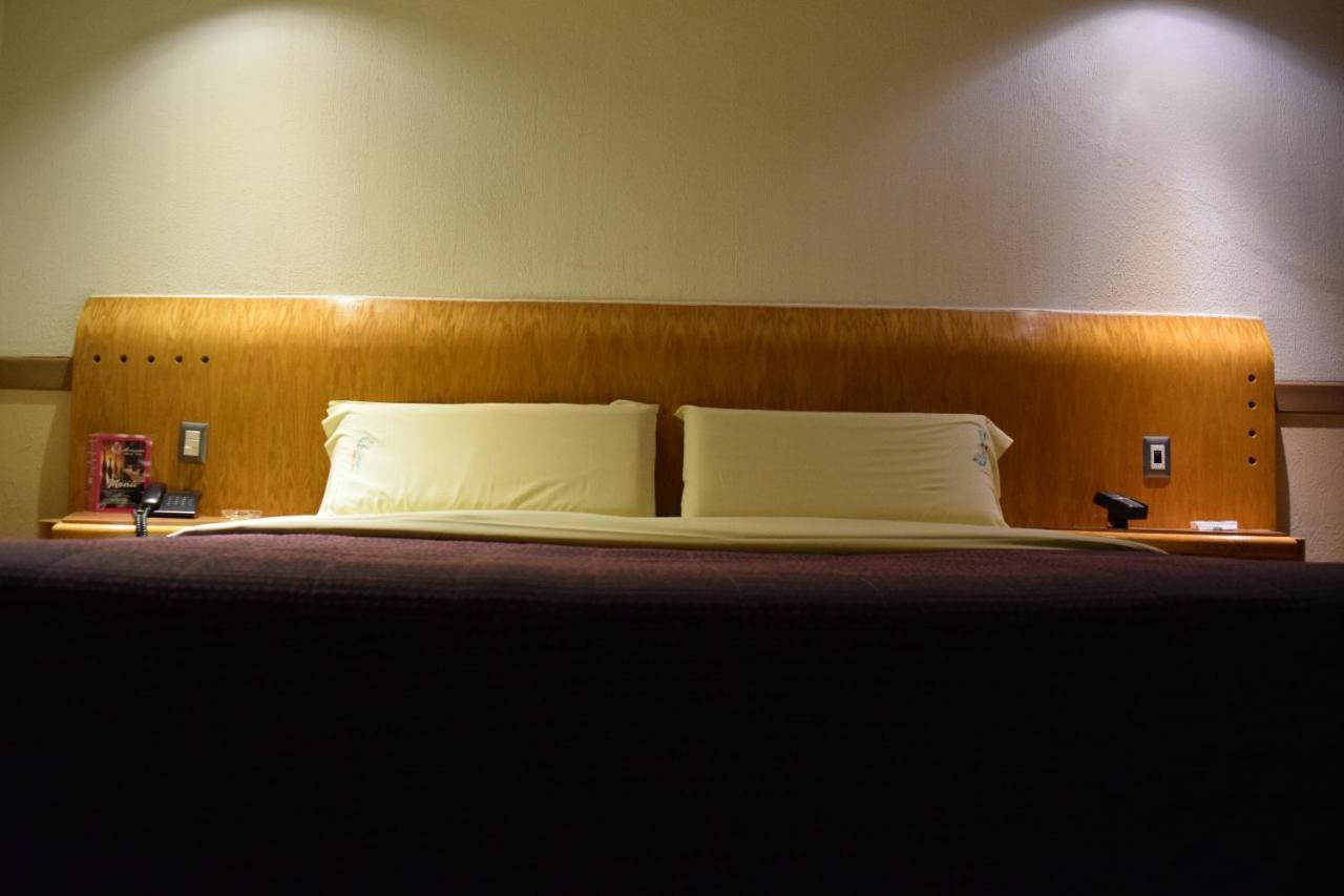 Hotel & Suites La Marquesa Toluca Eksteriør billede