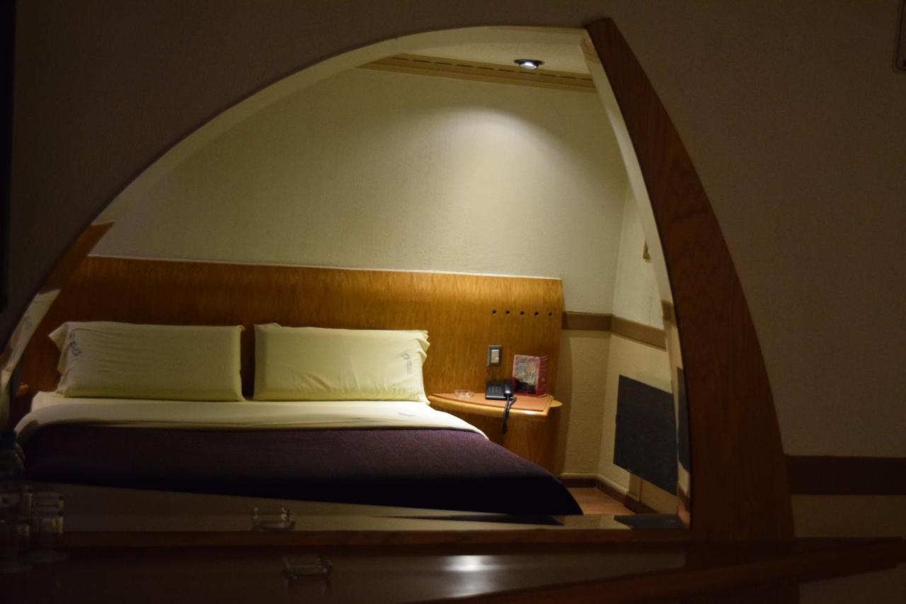 Hotel & Suites La Marquesa Toluca Eksteriør billede