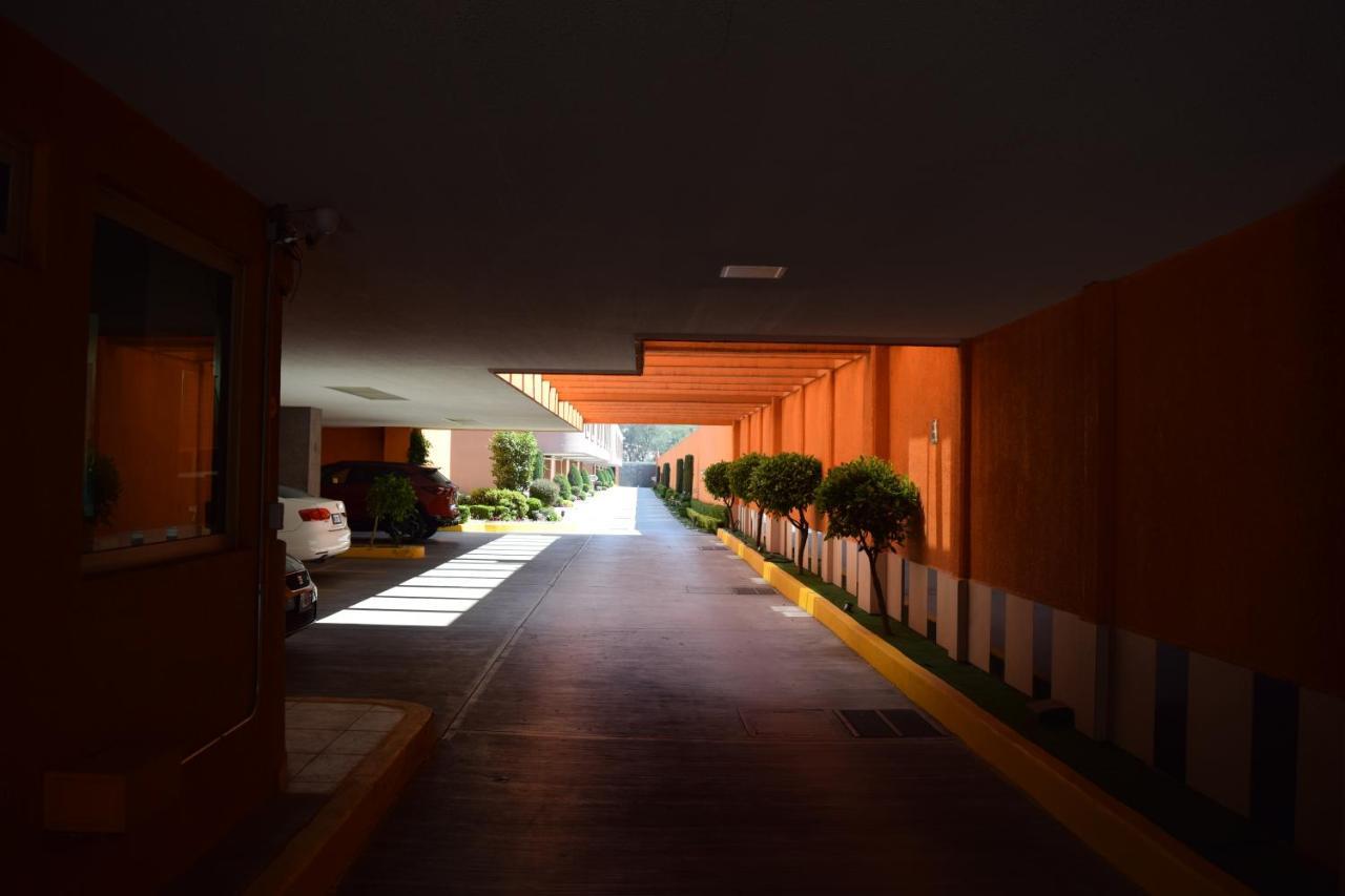 Hotel & Suites La Marquesa Toluca Eksteriør billede